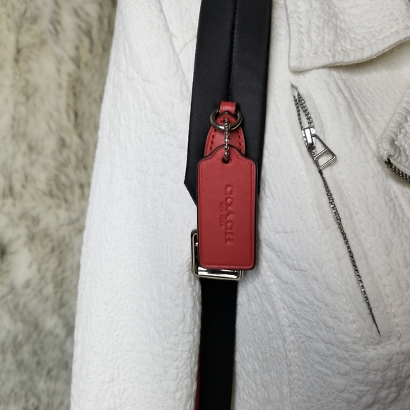 Coach UNISEX BACKPACK SIGNATURE LEATHER DEBOSSED - Picture 8 of 12